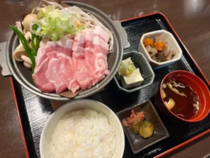 白川郷産「結旨豚」朴葉味噌御膳